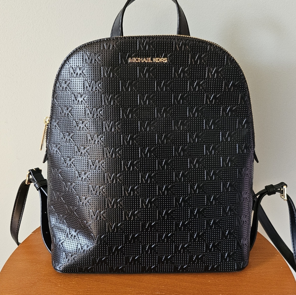 Michael Kors Embossed Cindy LG Backpack - Picture 9 of 10